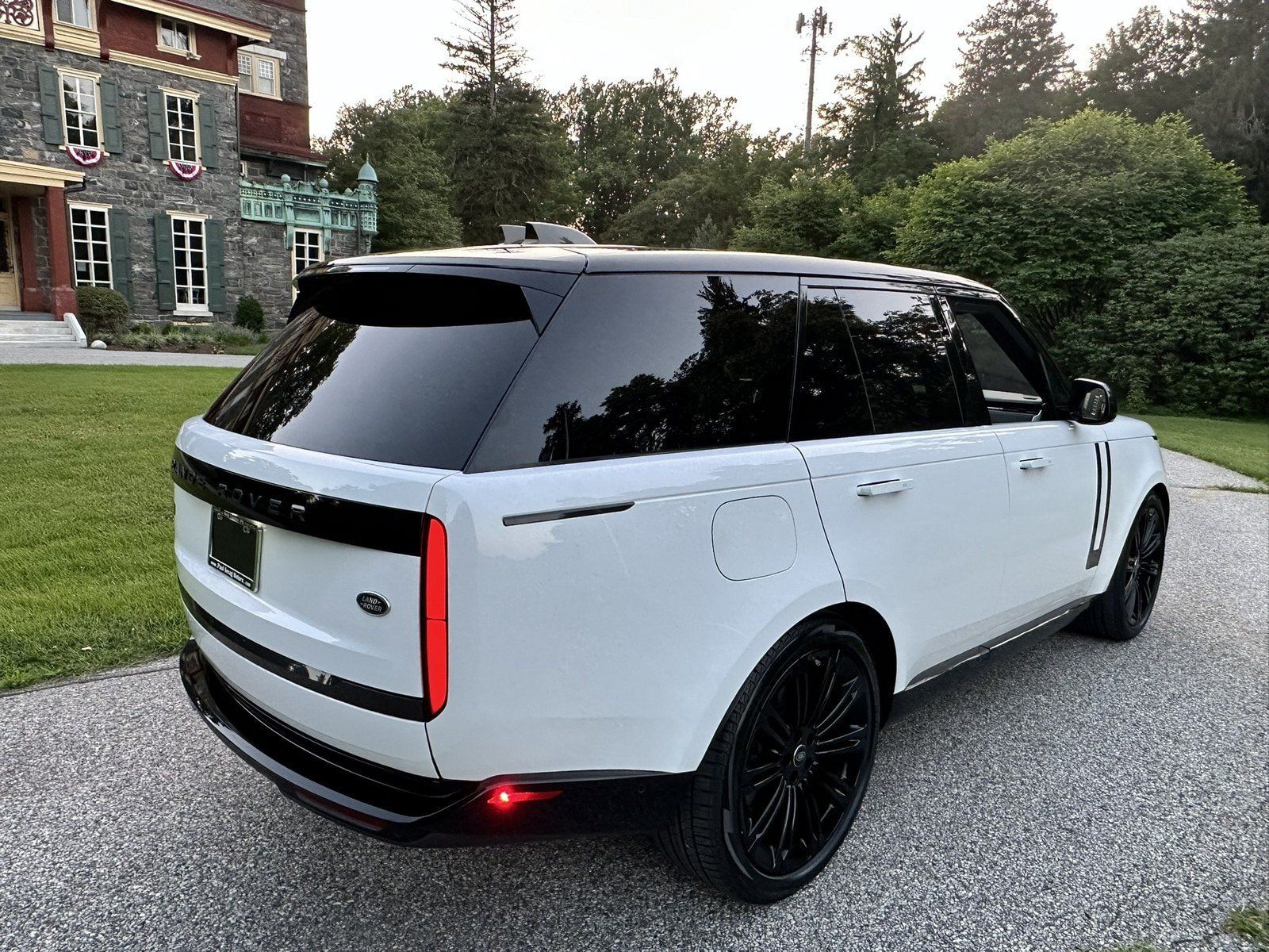 Used 2023 Land Rover Range Rover SE AWD/4WD image 10