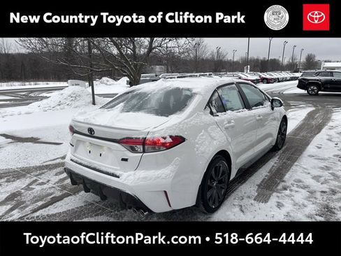 New 2026 Toyota Corolla SE image 3