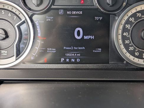 Used 2017 RAM 1500 Laramie image 25