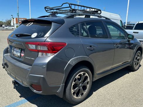 Used 2021 Subaru Crosstrek 2.0i Premium AWD/4WD image 4