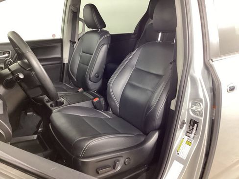Used 2020 Toyota Sienna SE FWD image 26