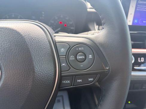 Used 2025 Toyota Corolla Cross AWD Hybrid image 21