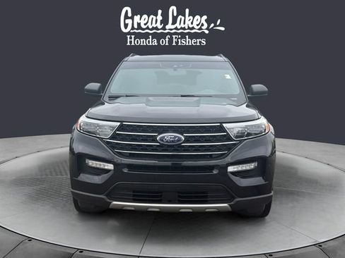 Used 2020 Ford Explorer XLT w/ Equipment Group 202A AWD/4WD image 8
