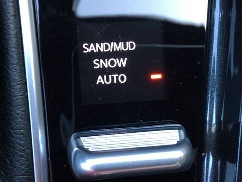 Used 2024 Jeep Compass Latitude AWD/4WD image 24