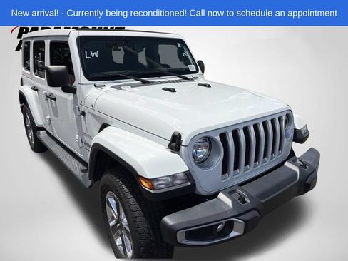 Used 2022 Jeep Wrangler Unlimited Sahara w/ Cold Weather Group AWD/4WD image 1