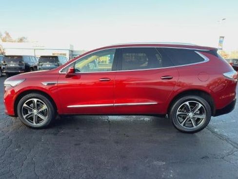 Used 2022 Buick Enclave Essence w/ Experience Buick Package image 5
