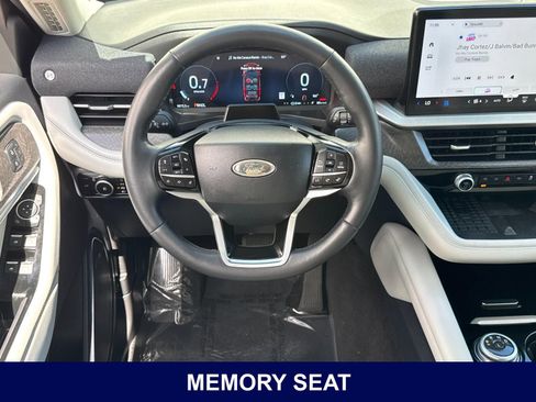 Used 2025 Ford Explorer Platinum w/ Ultimate Package RWD image 17