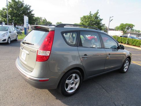 Used 2010 Hyundai Elantra SE w/ Popular Equipment Pkg 2 FWD image 6