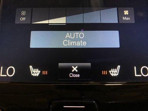 Used 2018 Volvo XC90 T6 Momentum w/ Convenience Package AWD/4WD image 46