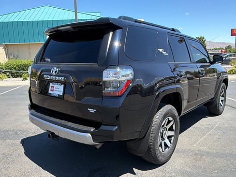 Certified 2024 Toyota 4Runner TRD Off-Road Premium w/ Moonroof Package AWD/4WD image 3