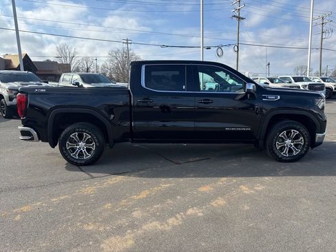 Used 2024 GMC Sierra 1500 SLE w/ X31 Off-Road Package AWD/4WD image 6