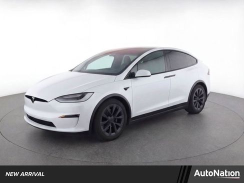 Used 2023 Tesla Model X image 1