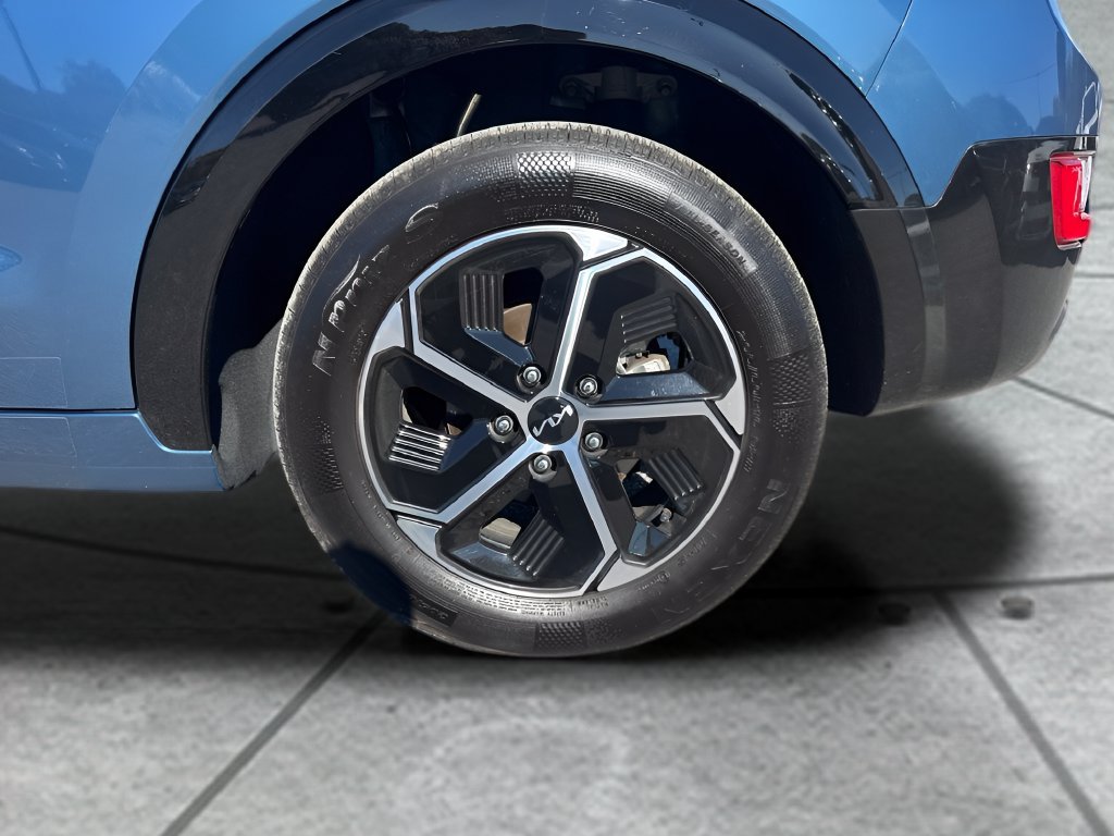 Used 2025 Kia Niro FWD image 34