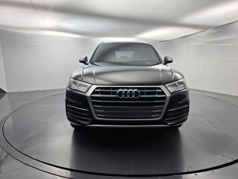 Used 2020 Audi Q5 2.0T Premium Plus w/ Premium Plus Package AWD/4WD image 2