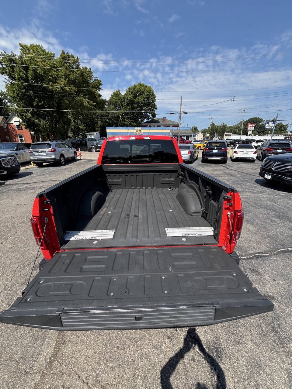 Used 2017 Ford F150 Lariat w/ Equipment Group 502A Luxury AWD/4WD image 9