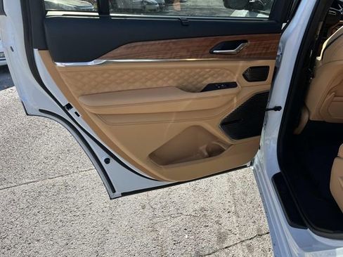 New 2025 Jeep Grand Cherokee L Summit image 18