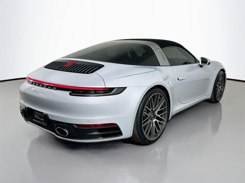 Certified 2024 Porsche 911 Targa 4S image 7
