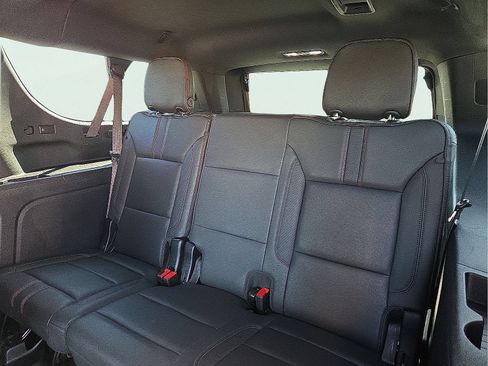 Used 2023 Chevrolet Suburban RST w/ Luxury Package AWD/4WD image 11
