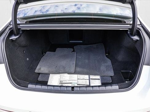 Certified 2024 BMW i7 eDrive50 image 25