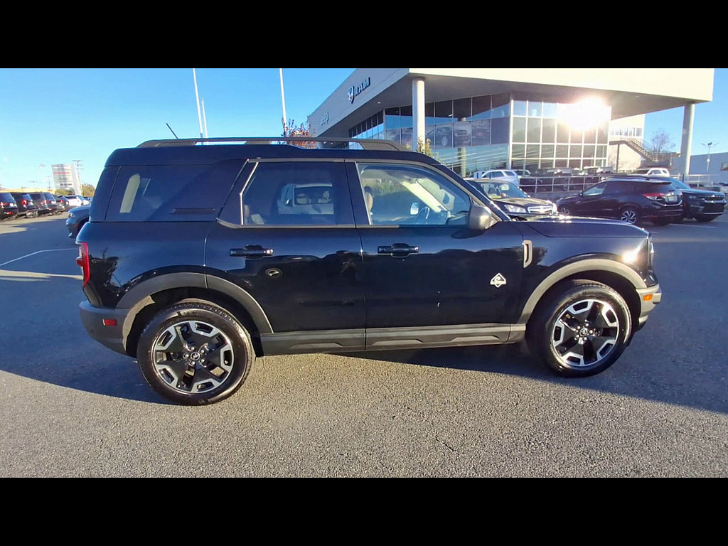 Used 2021 Ford Bronco Sport Outer Banks w/ Outer Banks Package (96D) AWD/4WD image 9