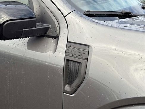 New 2025 Ford Maverick XLT w/ XLT Luxury Package image 10