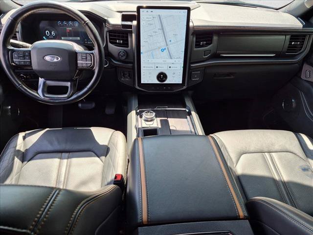 Used 2023 Ford Expedition Platinum RWD image 18