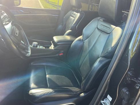 Certified 2022 Jeep Grand Cherokee L Overland w/ Luxury Tech Group IV RWD image 37