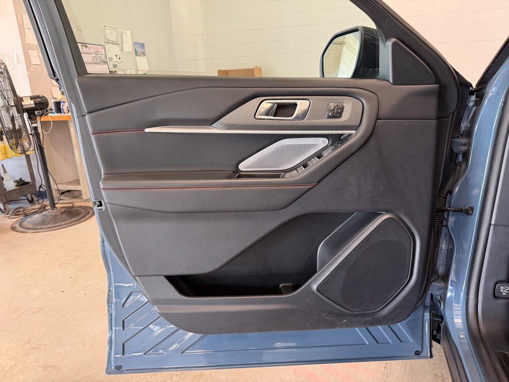 Certified 2025 Ford Explorer ST AWD/4WD image 23