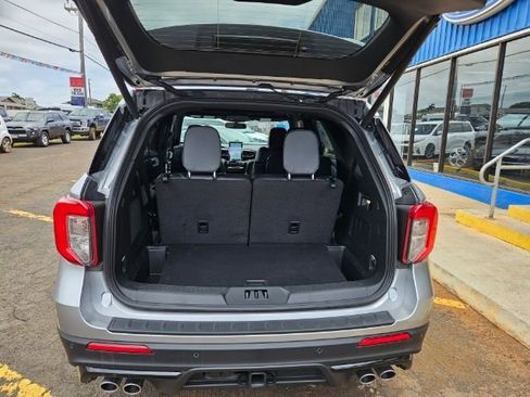 New 2024 Ford Explorer ST w/ Equipment Group 401A AWD/4WD image 9