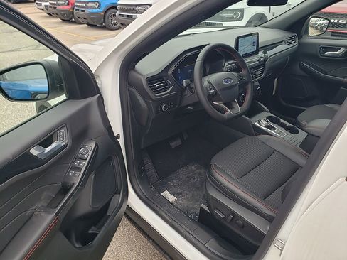 New 2026 Ford Escape ST-Line w/ Cold Weather Package AWD/4WD image 9