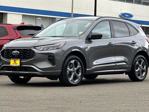 Used 2024 Ford Escape ST-Line image 9