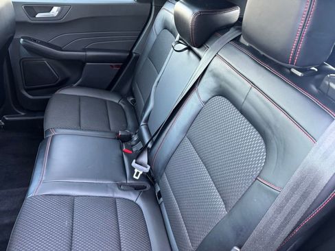 Certified 2023 Ford Escape ST-Line w/ Tech Pack #1 AWD/4WD image 9