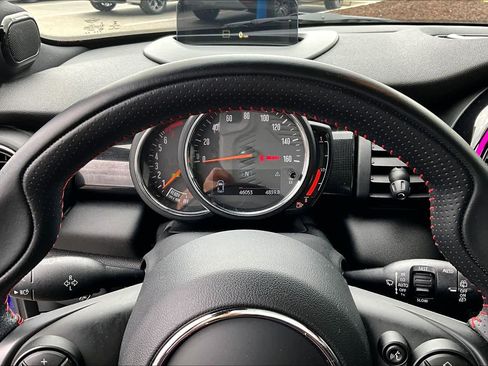 Used 2019 MINI Cooper S image 26