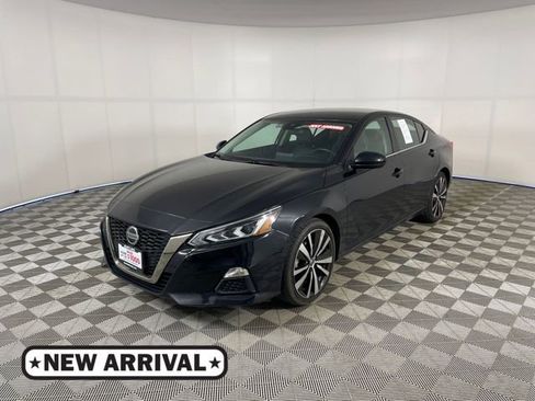 Used 2021 Nissan Altima 2.5 SR FWD image 1
