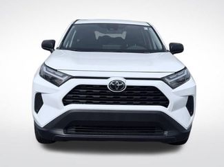 Used 2023 Toyota RAV4 LE AWD/4WD video 2