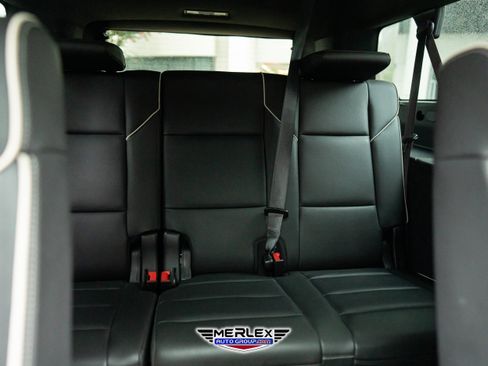 Used 2022 Cadillac Escalade ESV Premium Luxury image 20