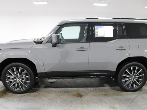 Used 2024 Lexus GX 550 550 Luxury image 6