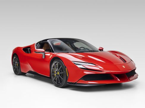 Certified 2025 Ferrari SF90 Spider AWD/4WD image 13