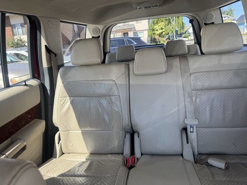 Used 2009 Ford Flex Limited image 11