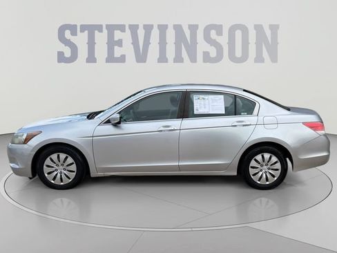 Used 2010 Honda Accord LX image 2