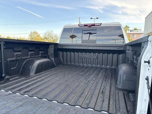 Used 2024 GMC Sierra 1500 AT4 w/ Technology Package image 37