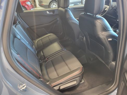 Used 2024 Ford Escape ST-Line w/ Tech Pack #1 AWD/4WD image 11