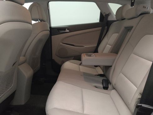 Used 2016 Hyundai Tucson SE w/ Option Group 02 image 18