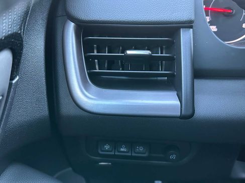 Used 2024 GMC Terrain AT4 w/ Infotainment Package II image 32