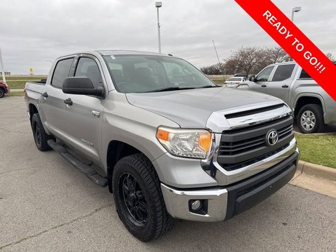 Used 2015 Toyota Tundra SR5 w/ SR5 Upgrade Package image 1