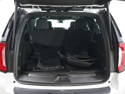 Used 2024 GMC Yukon XL Denali w/ LPO, Floor Liner Package AWD/4WD image 9