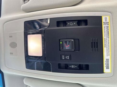 New 2025 Lexus ES 350 Ultra Luxury image 23