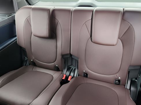 New 2025 Volkswagen ID. Buzz Pro S image 9