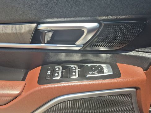 Used 2024 Kia Telluride EX image 9