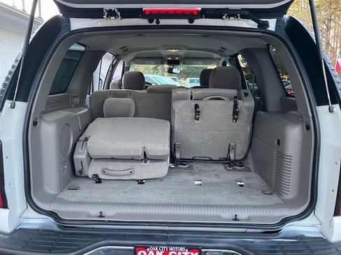 Used 2004 GMC Yukon SLE image 11